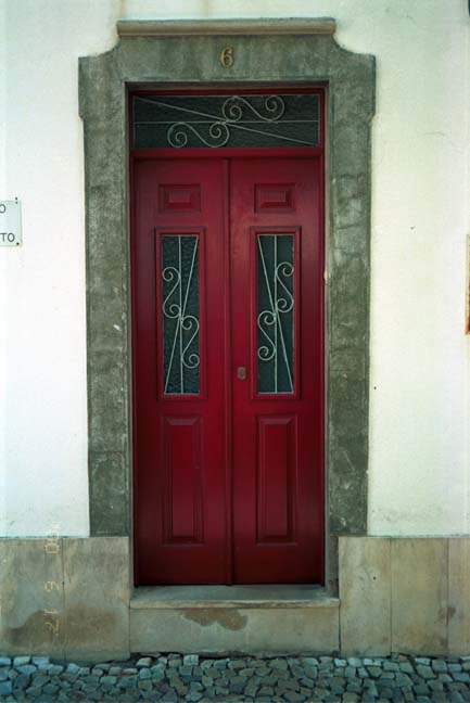 20000617-2-22-Loule-Red-Door (43K)