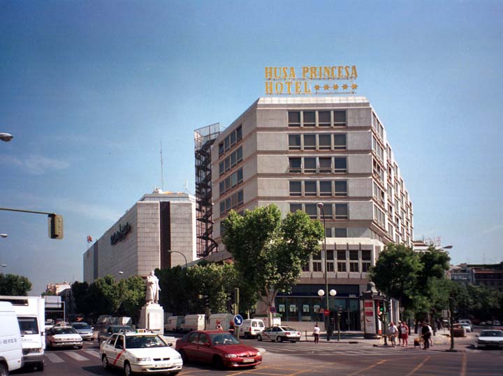 20000621-1-08-Madrid-Husa-Princesa-Hotel (69K)