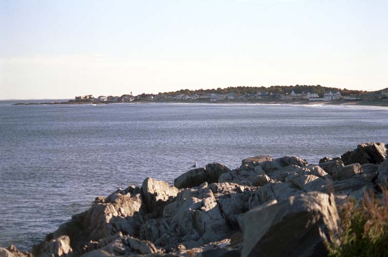 New Hampshire coastline bay (56K)