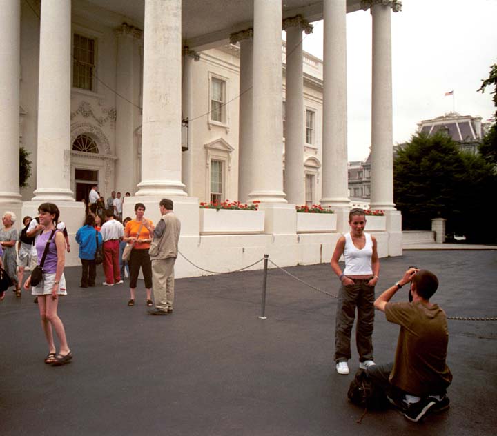 20000710-2-17-DC-White-House-Portrait (65K)